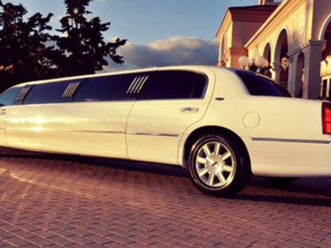 Tiffany Lincoln Super Stretch limo